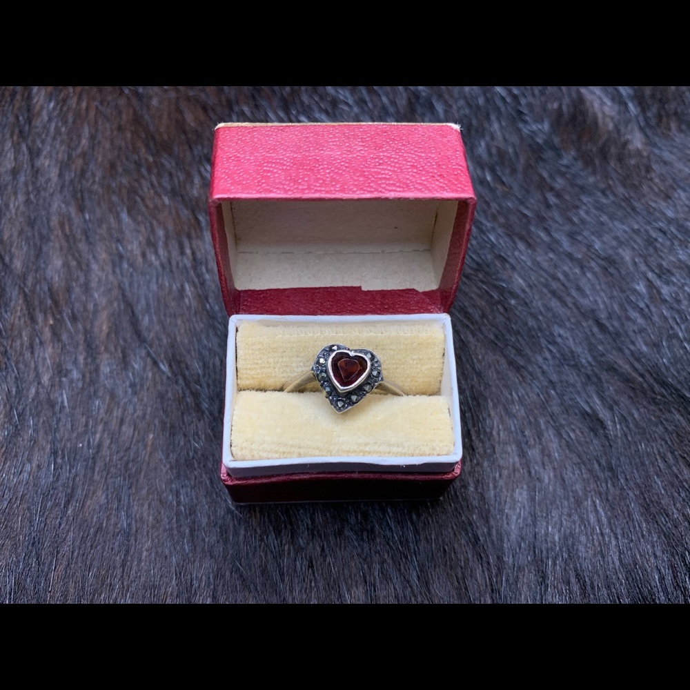 Antique ruby ring
